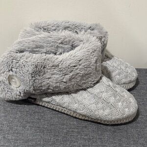 Muk Luks Gray Women's Slippers